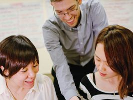 レナートインターナショナル